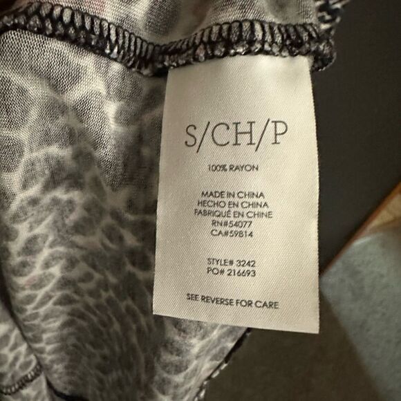 Cabi Sleeveless Bowie Animal Print Top Style#3242 Size Small - Picture 10 of 12